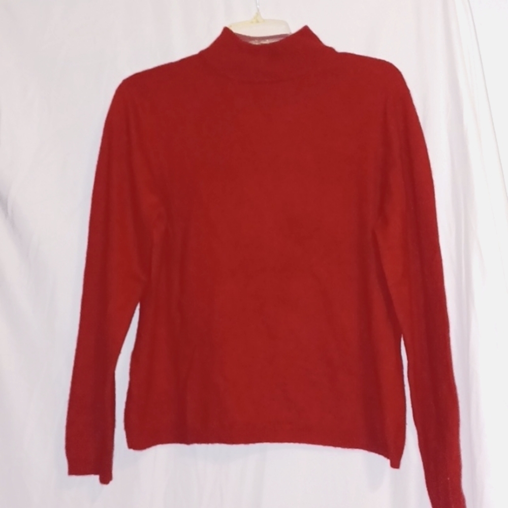 Lord & Taylor Vintage Cashmere Red sweater Size M